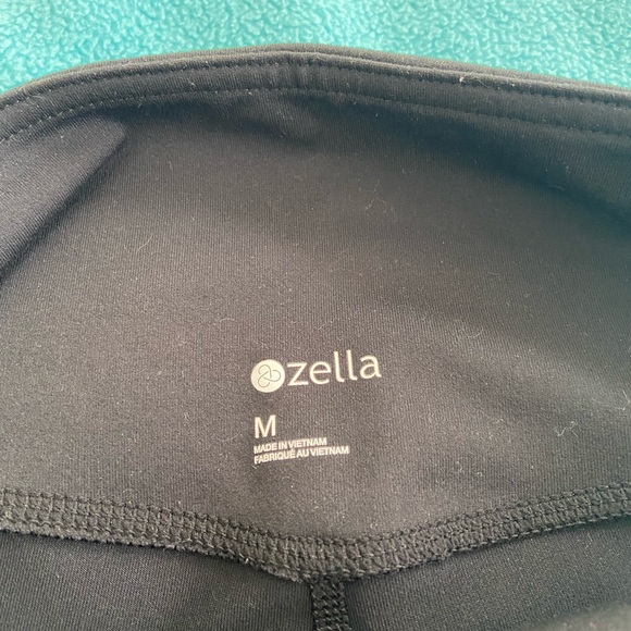Zella black leggings - Picture 3 of 3